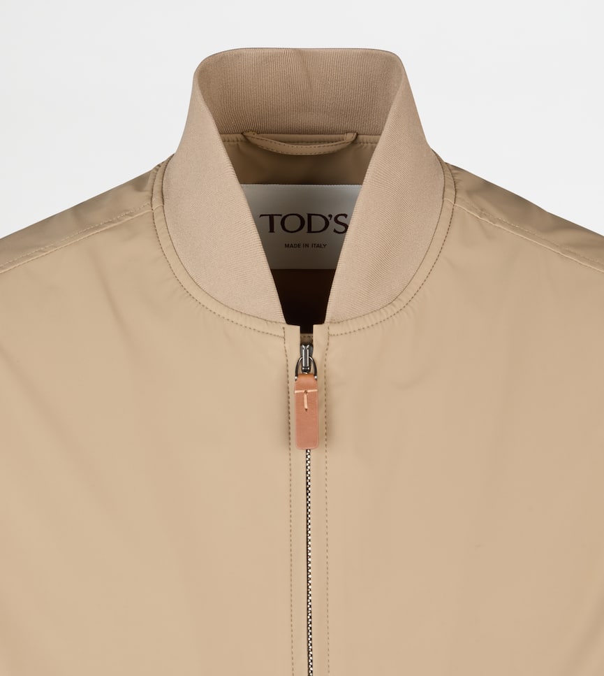 Bomber Jacket in Technical Fabric - Detailing