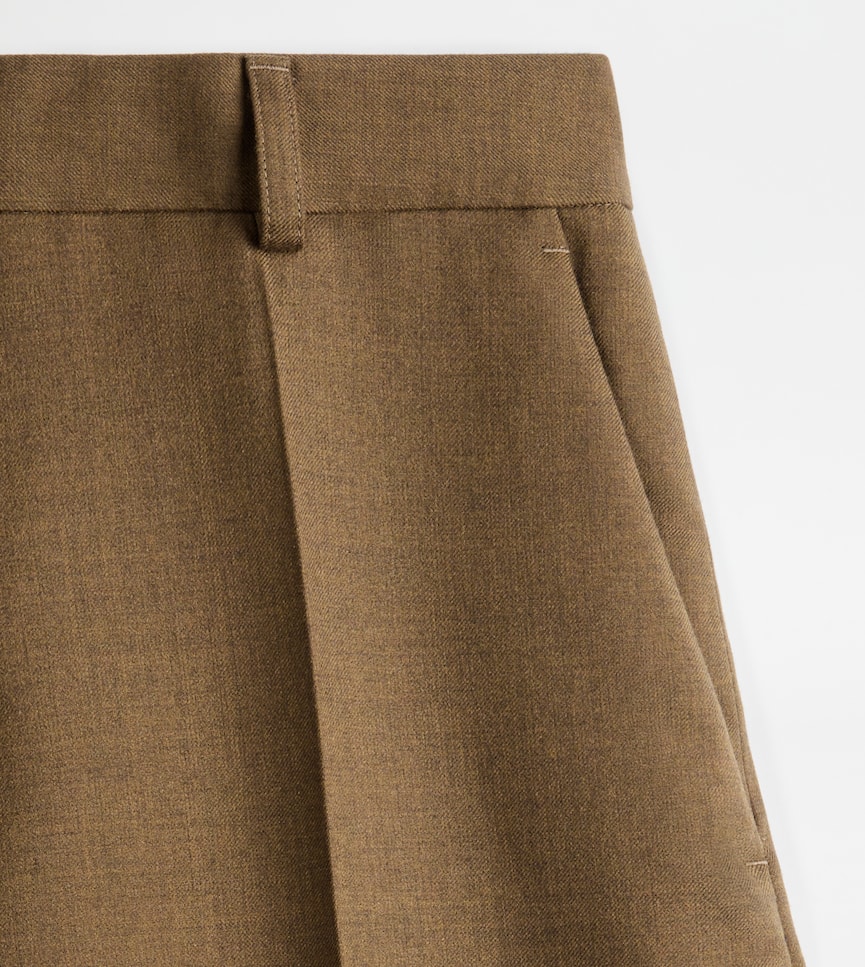 Trousers in Wool - Detailing