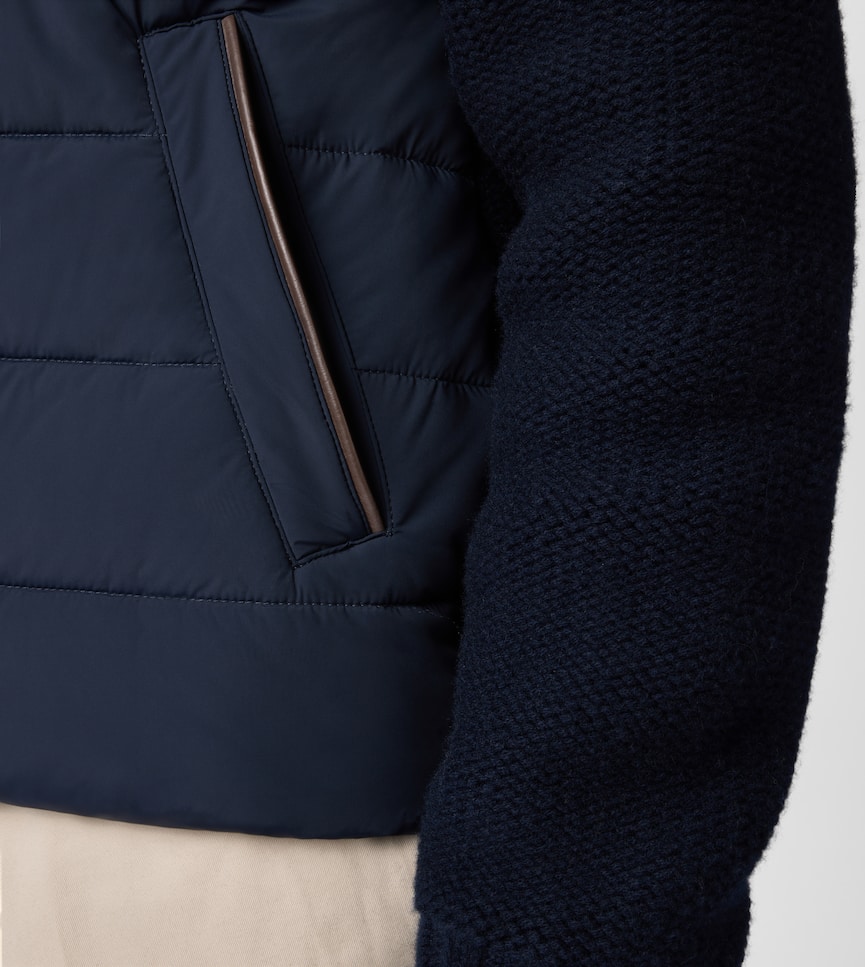 Bi-material Jacket - Detailing