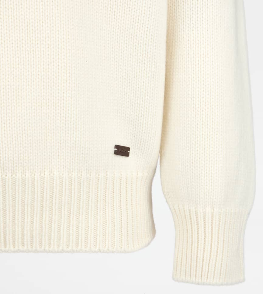 Cashmere Blend Round-neck Jumper - Detailing