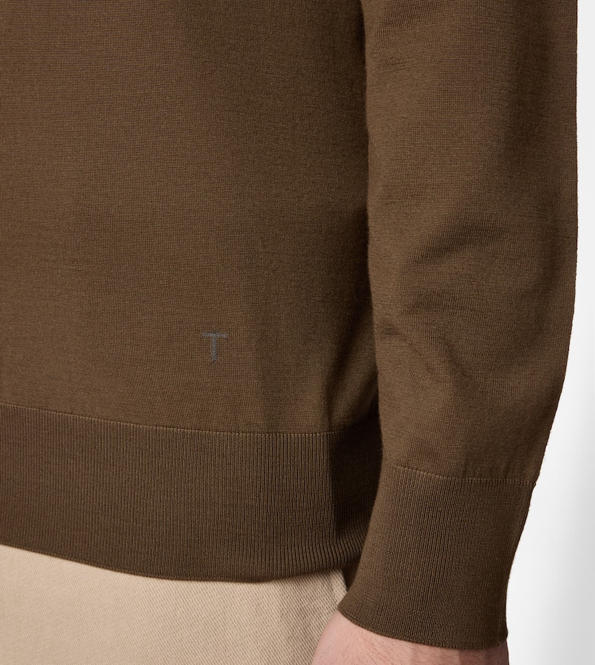 Round-neck Jumper in T15 Wool - Detailing