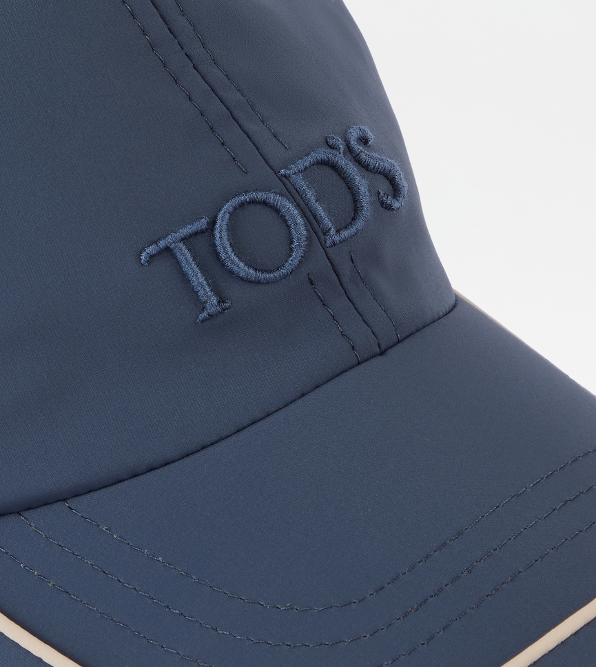 Baseball Cap in Technical Fabric - Detailing