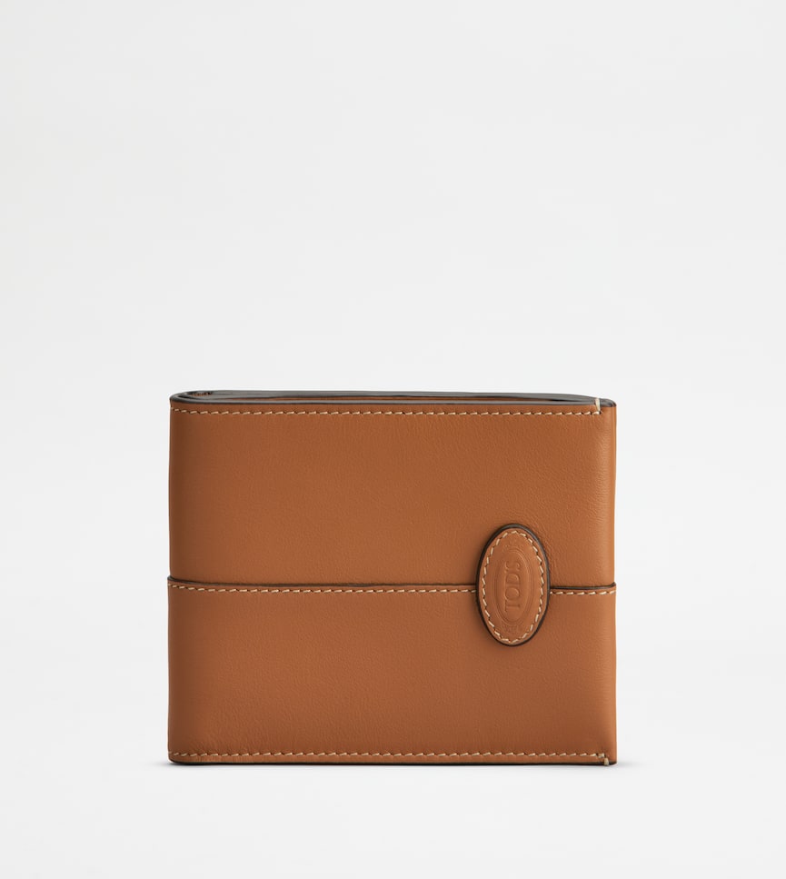 Card Holder in Leather - Front view