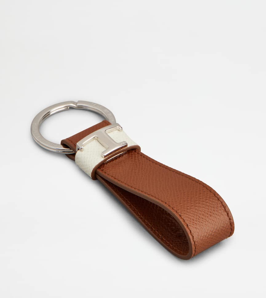 Key Holder in Leather - Still life