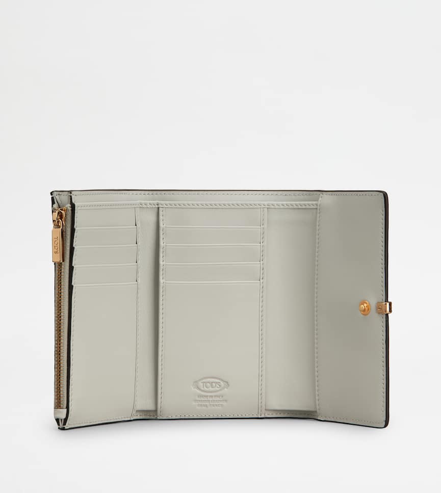 Wallet in Reptile - Interior view