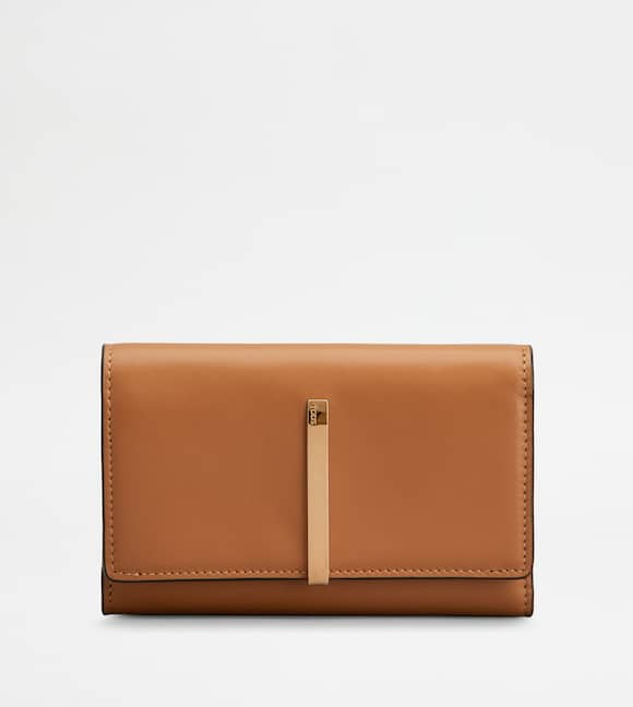 ADA_PRODUCT_ITEM_IMAGE Wallet in Leather