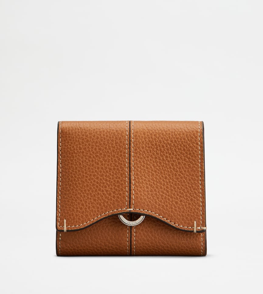 Wallet in Leather - Front view