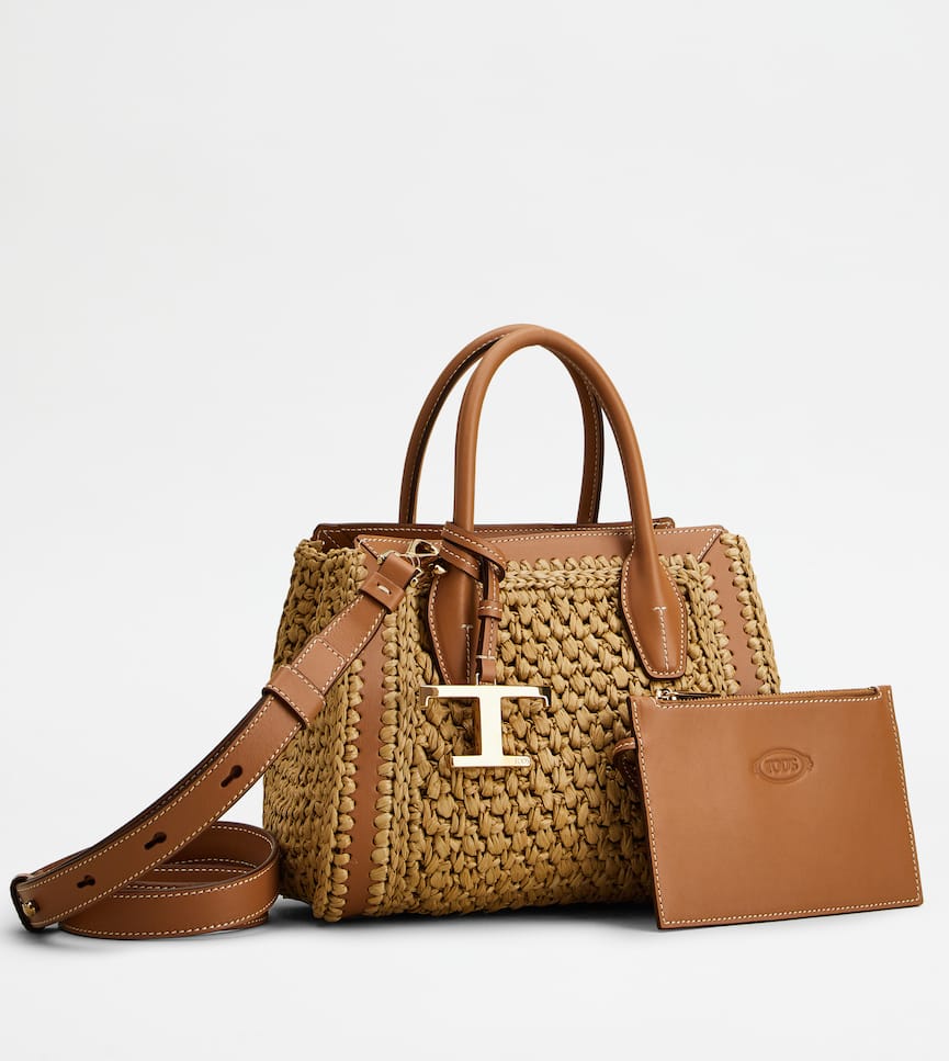 Bolso Shopping T Timeless en Rafia y Piel Mini - Vista tres cuartos