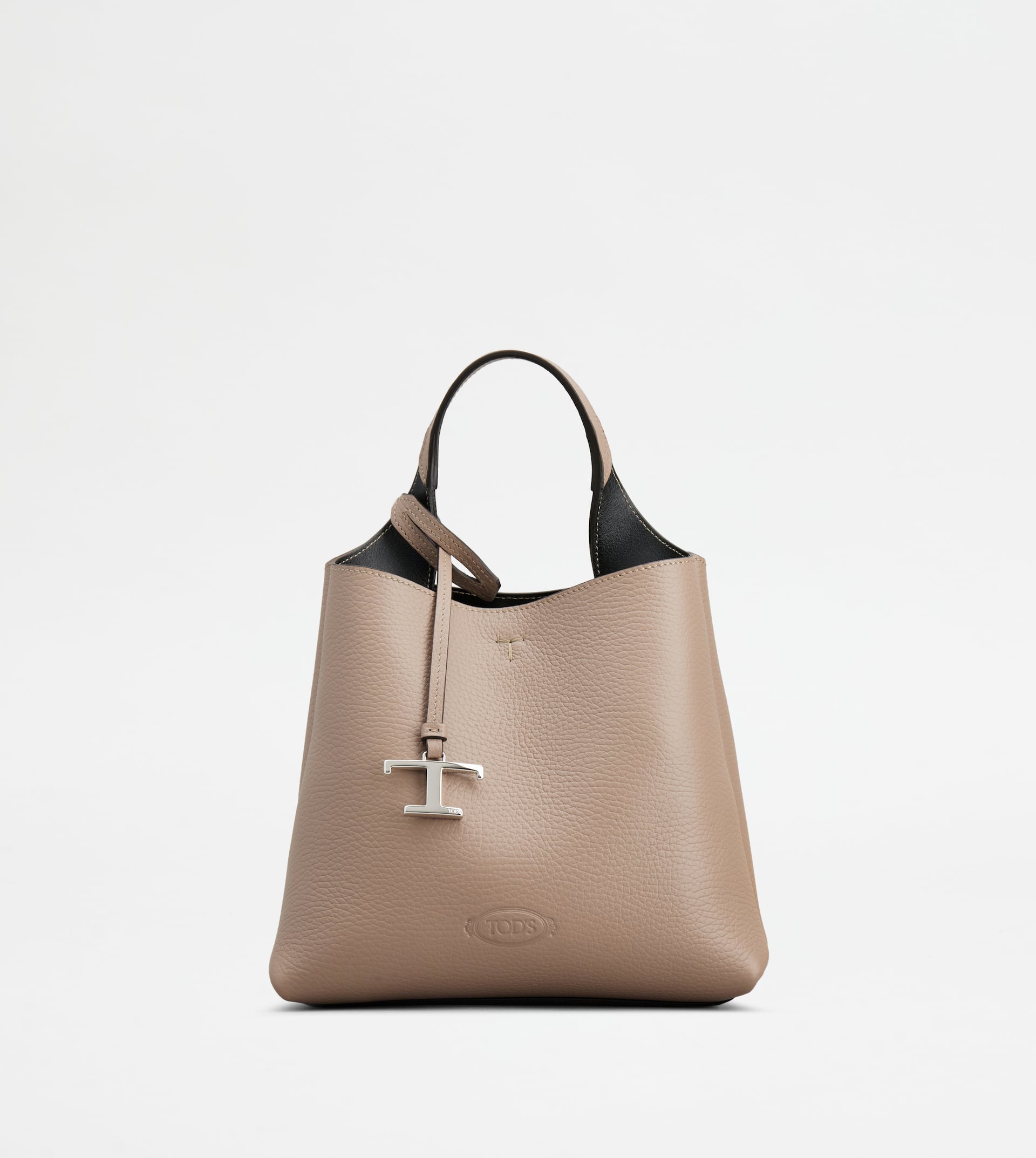 Tod’s popular Leather Trimmes Vinyl Tote