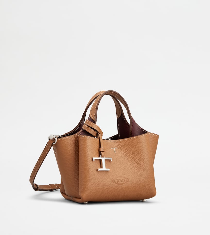 Bag in Leather Micro - Three-quarter view