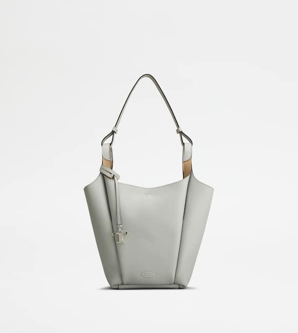 ADA_PRODUCT_ITEM_IMAGE Bucket Bag in Leather Small