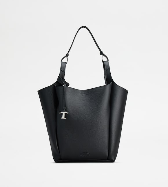 ADA_PRODUCT_ITEM_IMAGE Bucket Bag in Leather Medium