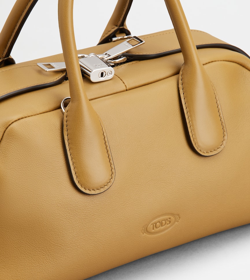 Tod's Darsena en Piel Pequeño - DETALLE