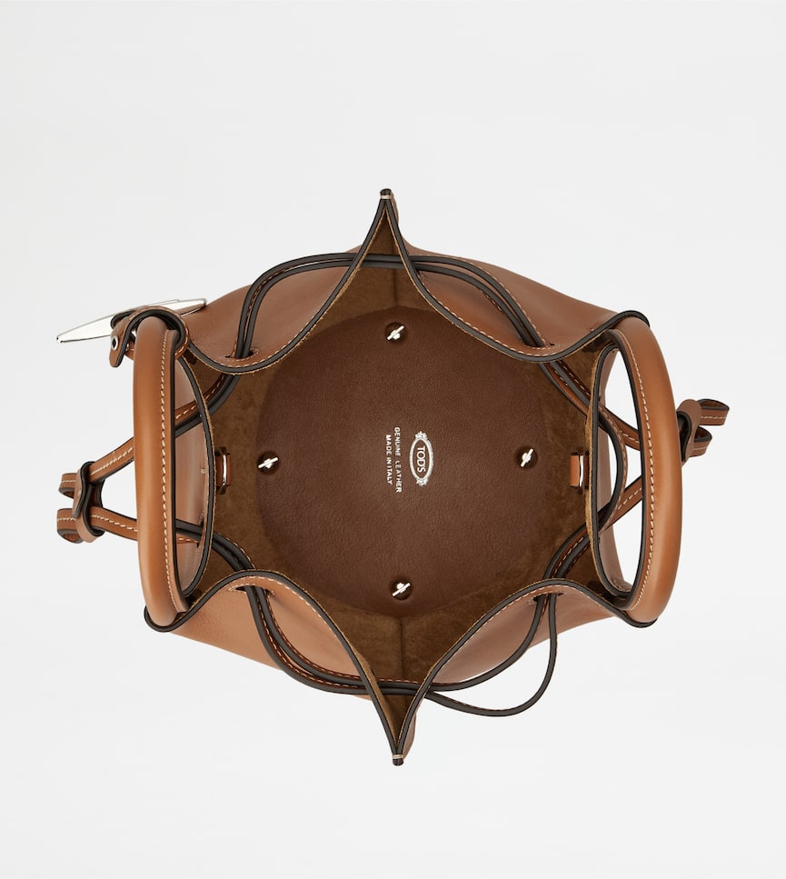 Bucket Bag in Leather Mini - Interior view