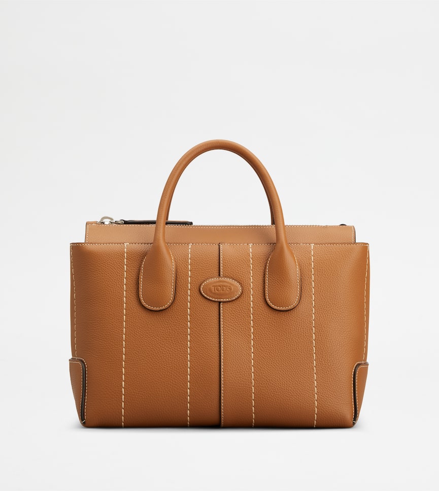 Tod's Di Bag in Leather Small - Front view