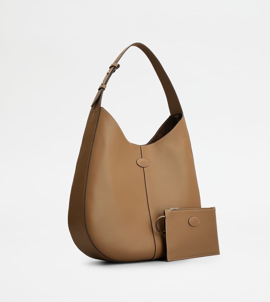 Tod's Di Bag Hobo en Piel Mediano - Vista tres cuartos