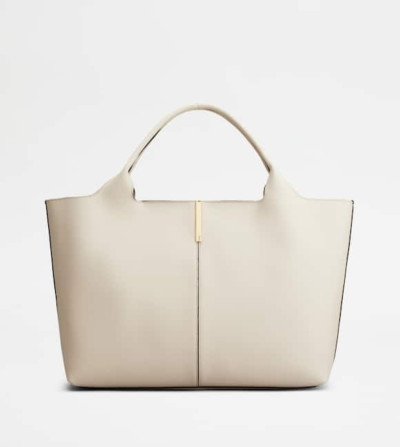 ADA_PRODUCT_ITEM_IMAGE Shopping Bag in Leather Medium