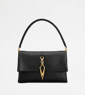 Flap Bag in Leather Mini-BLACK