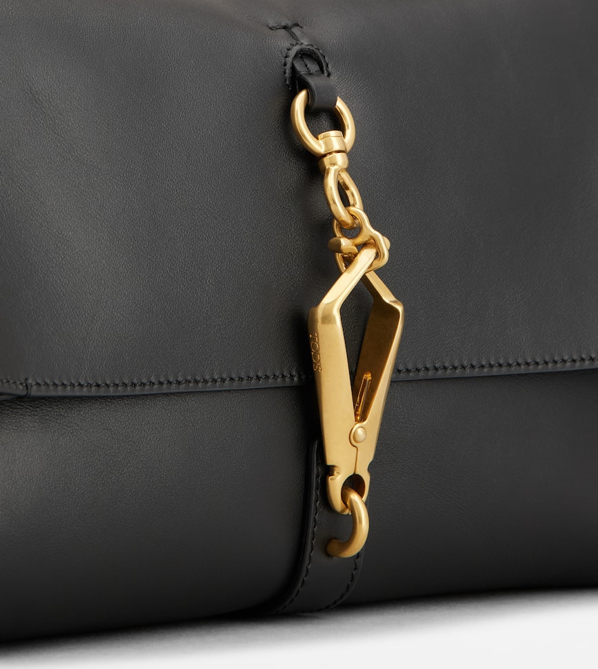 Flap Bag in Leather Mini - Detailing