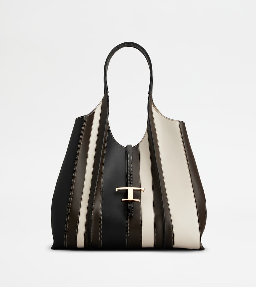 T Timeless Shopping Bag in Leather Medium - Front view