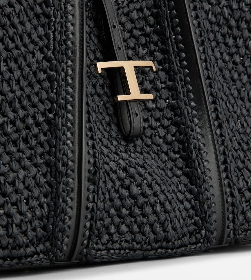 T Timeless Shopping Bag in Raffia and Leather Medium - Detailing