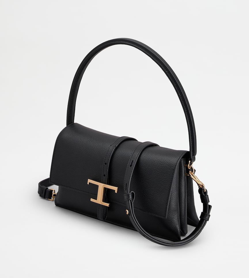 T Timeless Flap Bag in Leather Mini - Detailing