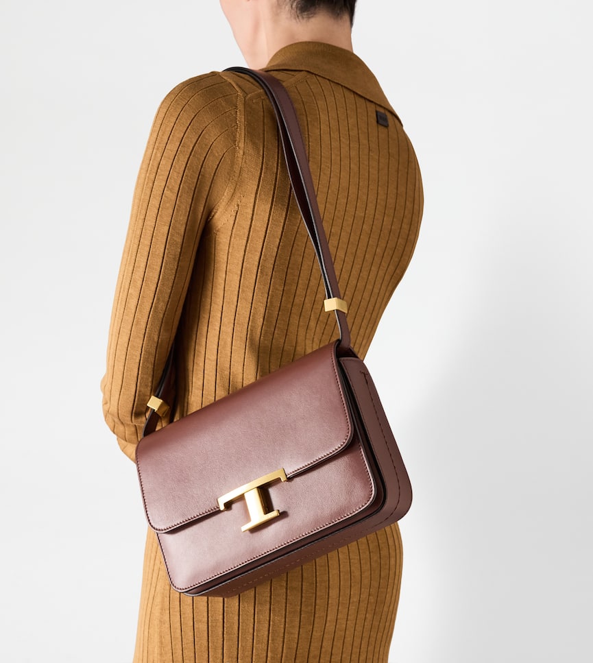 T Timeless Crossbody Bag in Leather Mini - On body