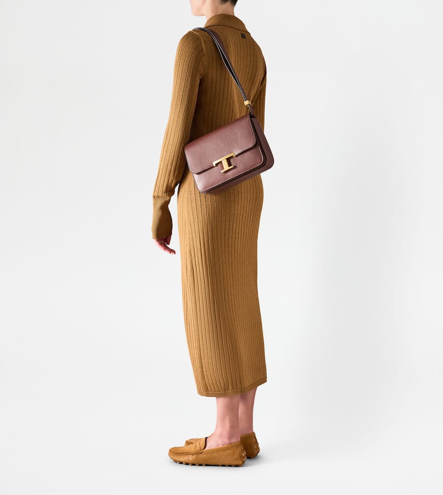 T Timeless Crossbody Bag in Leather Mini - On body