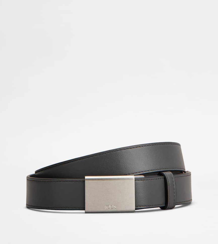 Belt in Leather - Front view