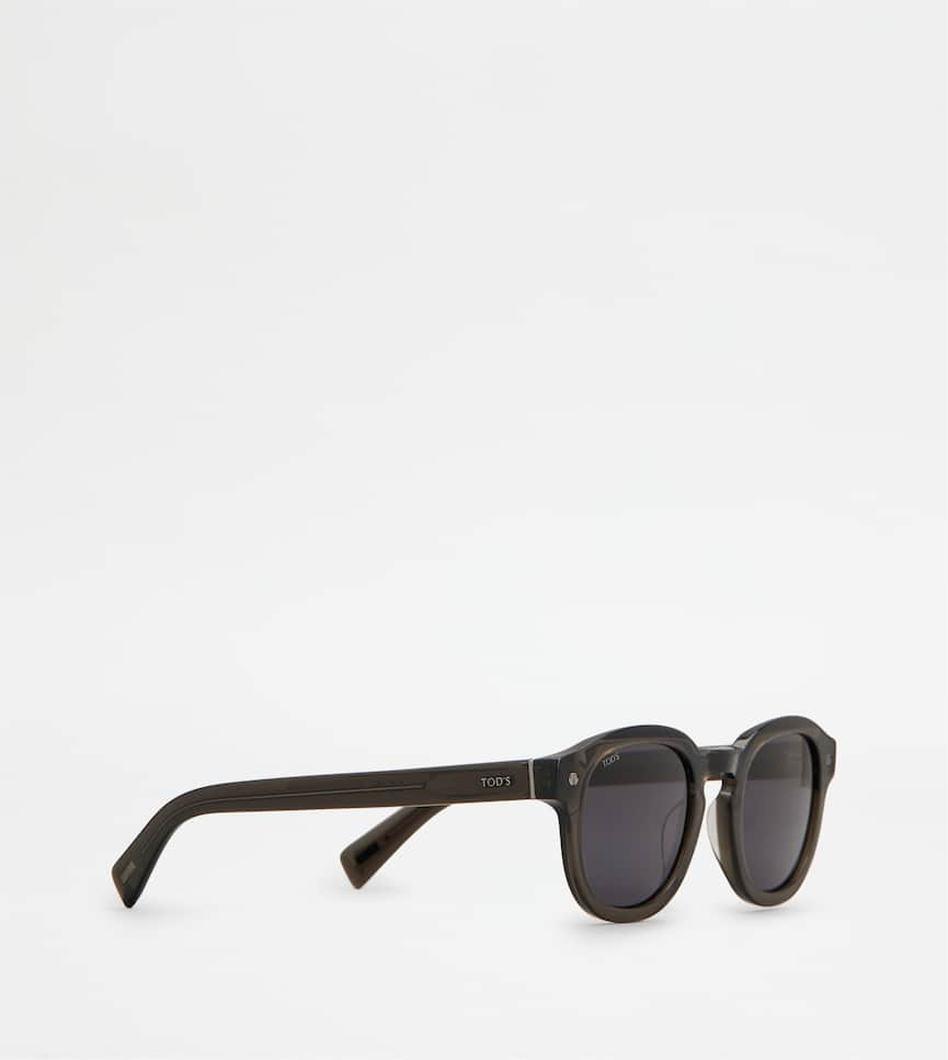 Pantos Sunglasses - Three-quarter view