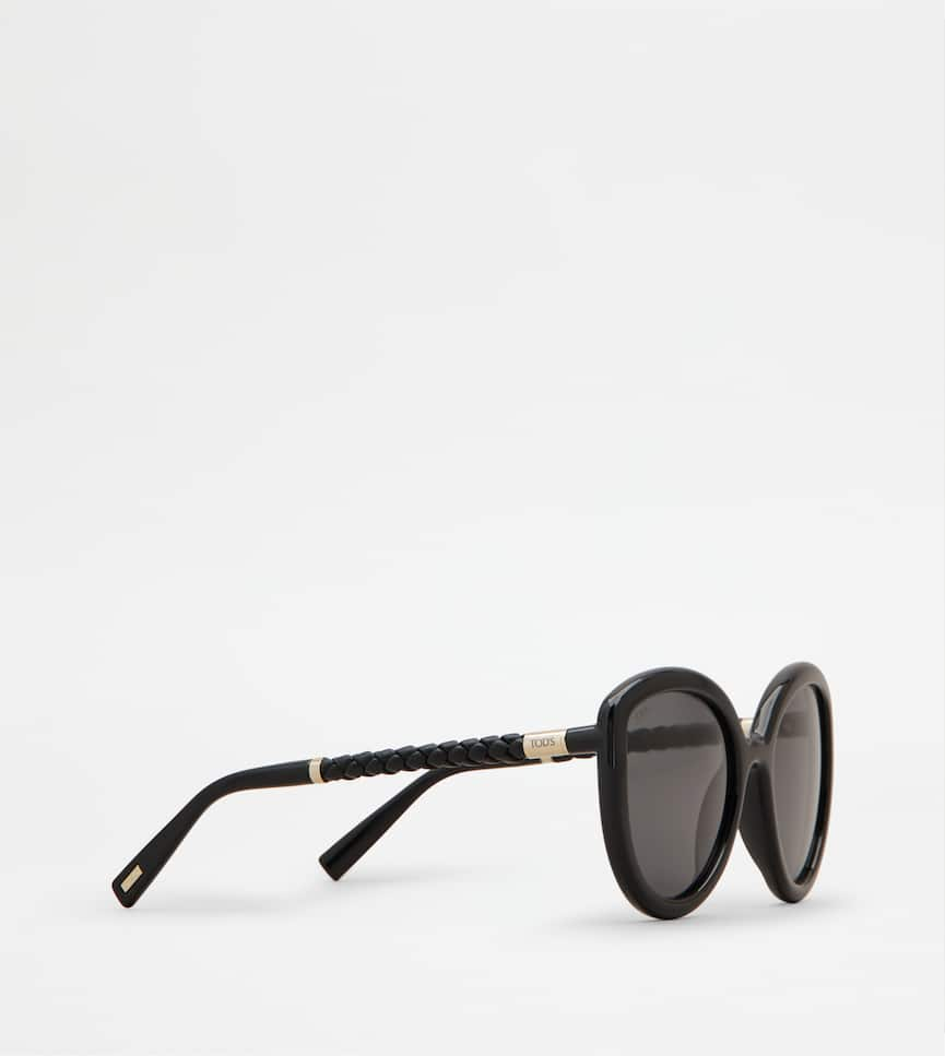 Cat-eye Sunglasses - Three-quarter view