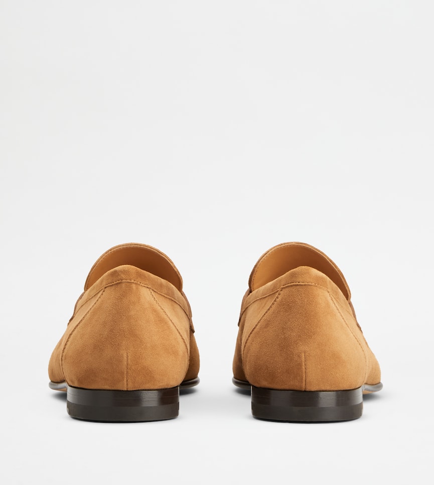 Loafers in Suede - Rear view