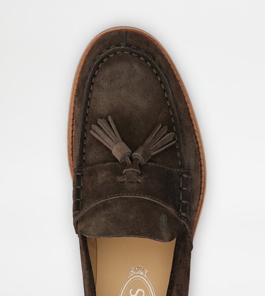 Loafers in Suede - Detailing