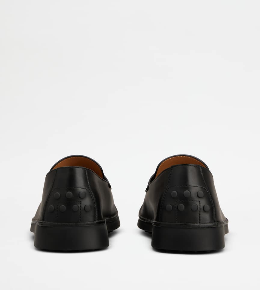 Loafers in Leather - Rear view