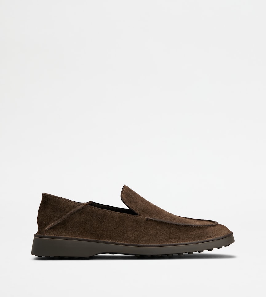 Loafers in Suede - Side view