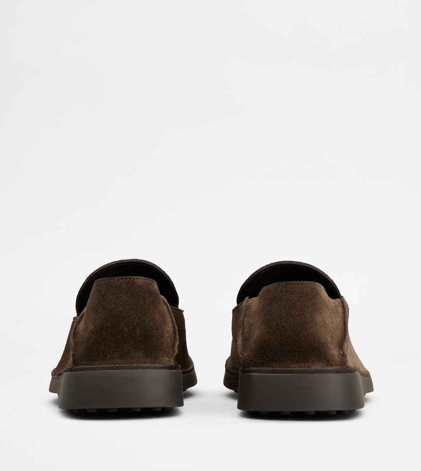 Loafers in Suede - Rear view