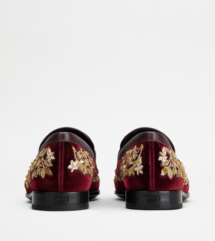 T Timeless Loafers in Velvet and Leather - Rear view