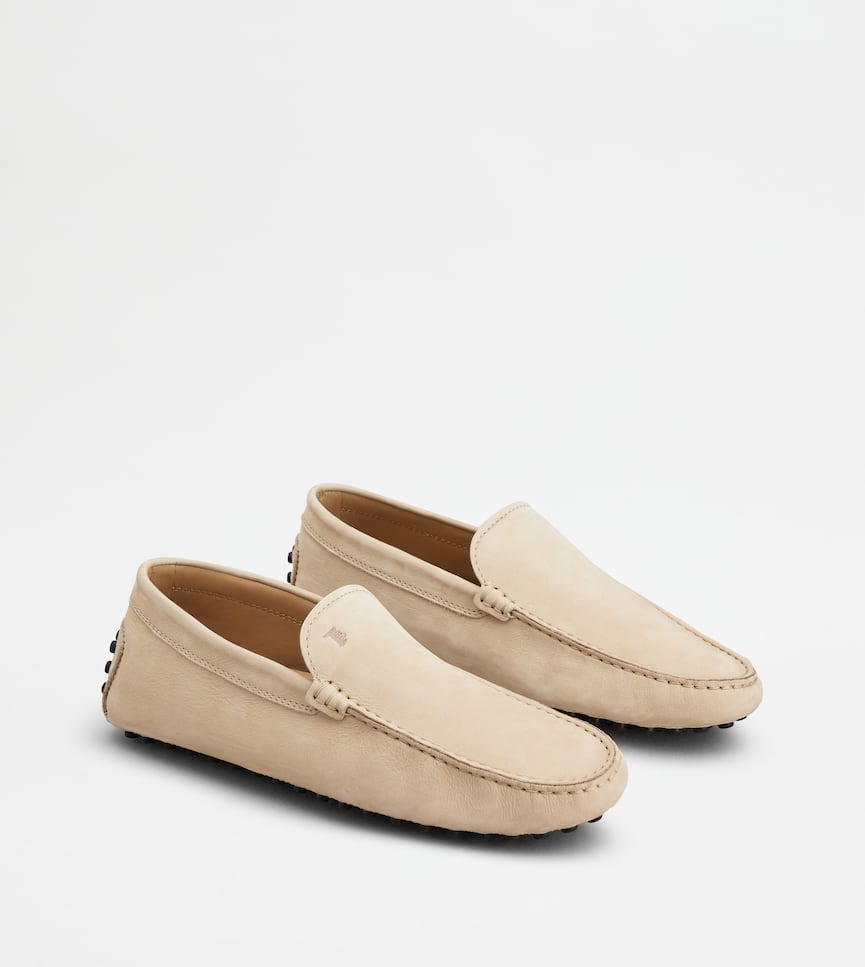 Gommino Driving Shoes in Nubuck - Three-quarter view