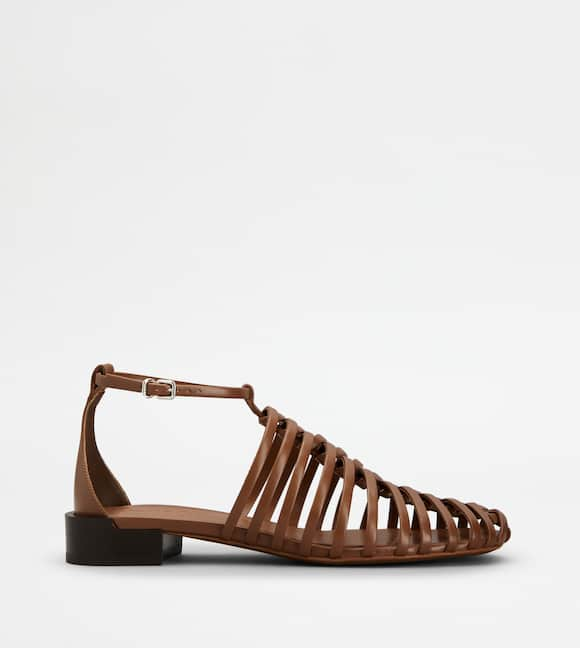 ADA_PRODUCT_ITEM_IMAGE Sandals in Leather