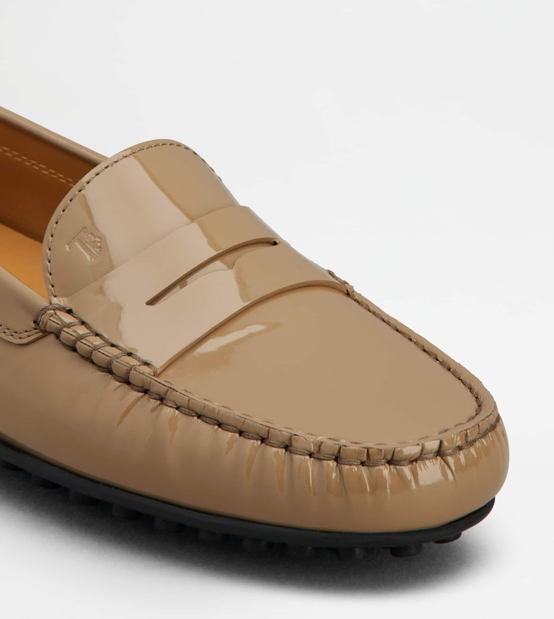 Tod’s Gommino Mocassin shops Leather Driving Penny Loafers