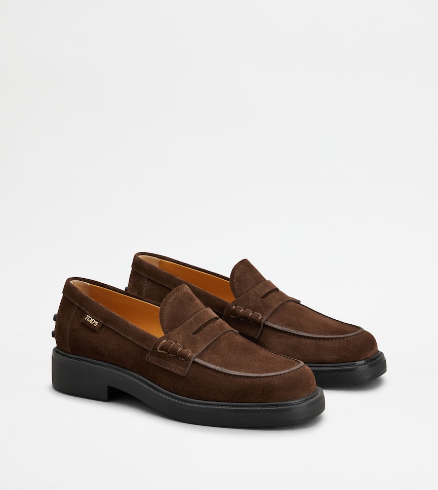 Loafers in Suede - Three-quarter view