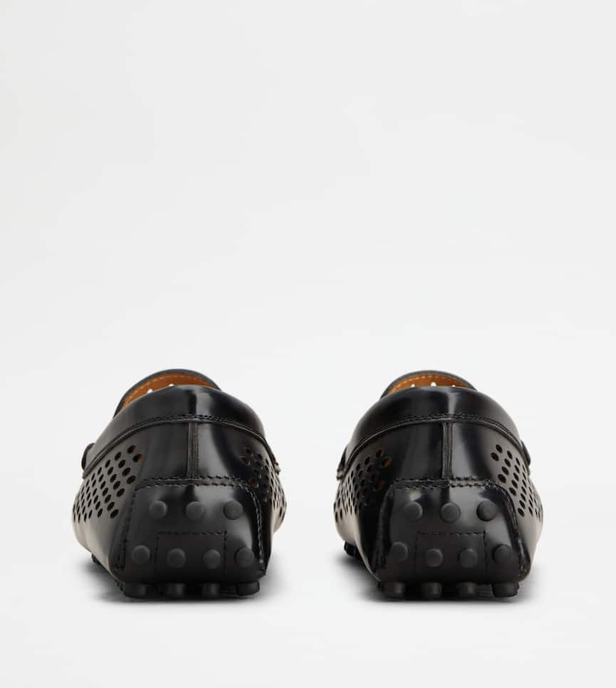 Gommino Driving Shoes in Leather - Rear view