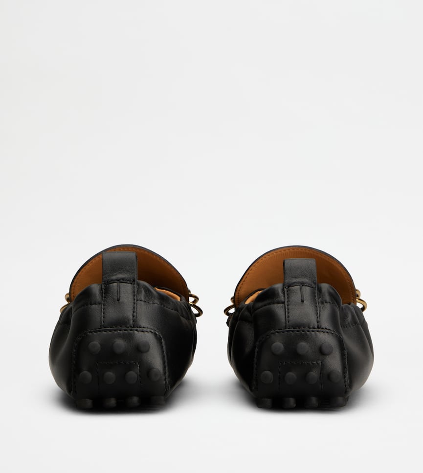 Gommino Driving Shoes in Leather - Rear view