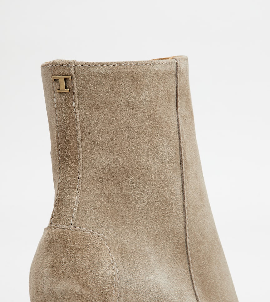 Ankle Boots in Suede - Alternativa dettaglio