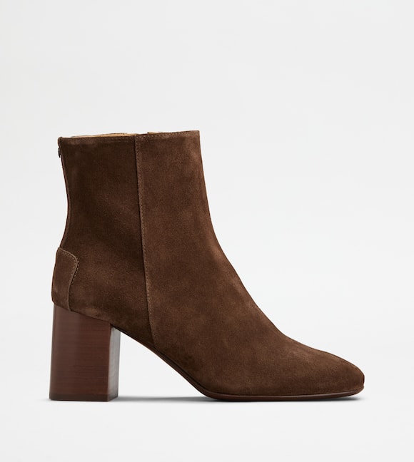 ADA_PRODUCT_ITEM_IMAGE Ankle Boots in Suede