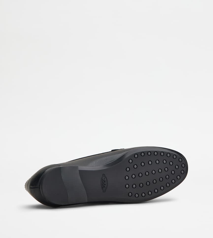 T Timeless Loafers in Leather - Bottom view