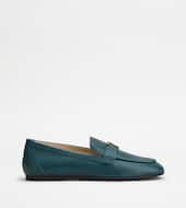 T Timeless Loafers in Leather-GREEN