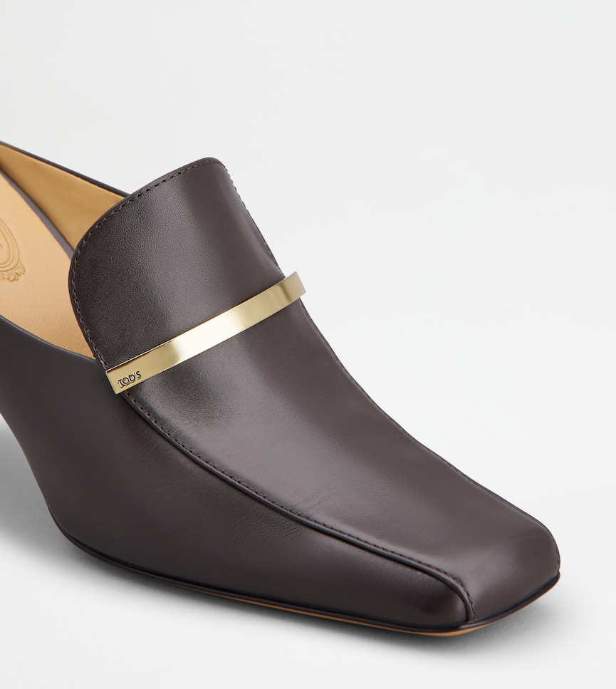 Mules in Leather - Alternativa dettaglio