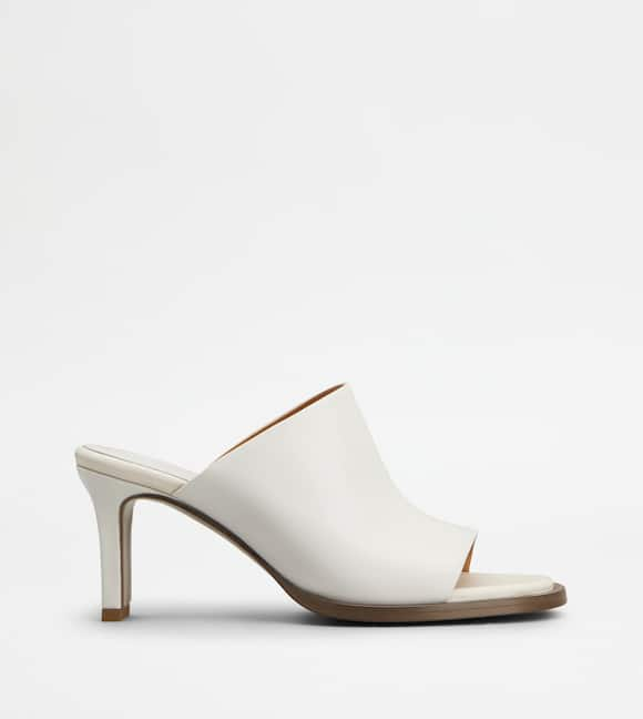 ADA_PRODUCT_ITEM_IMAGE Mules in Leather