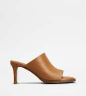 Mules in Leather-BROWN